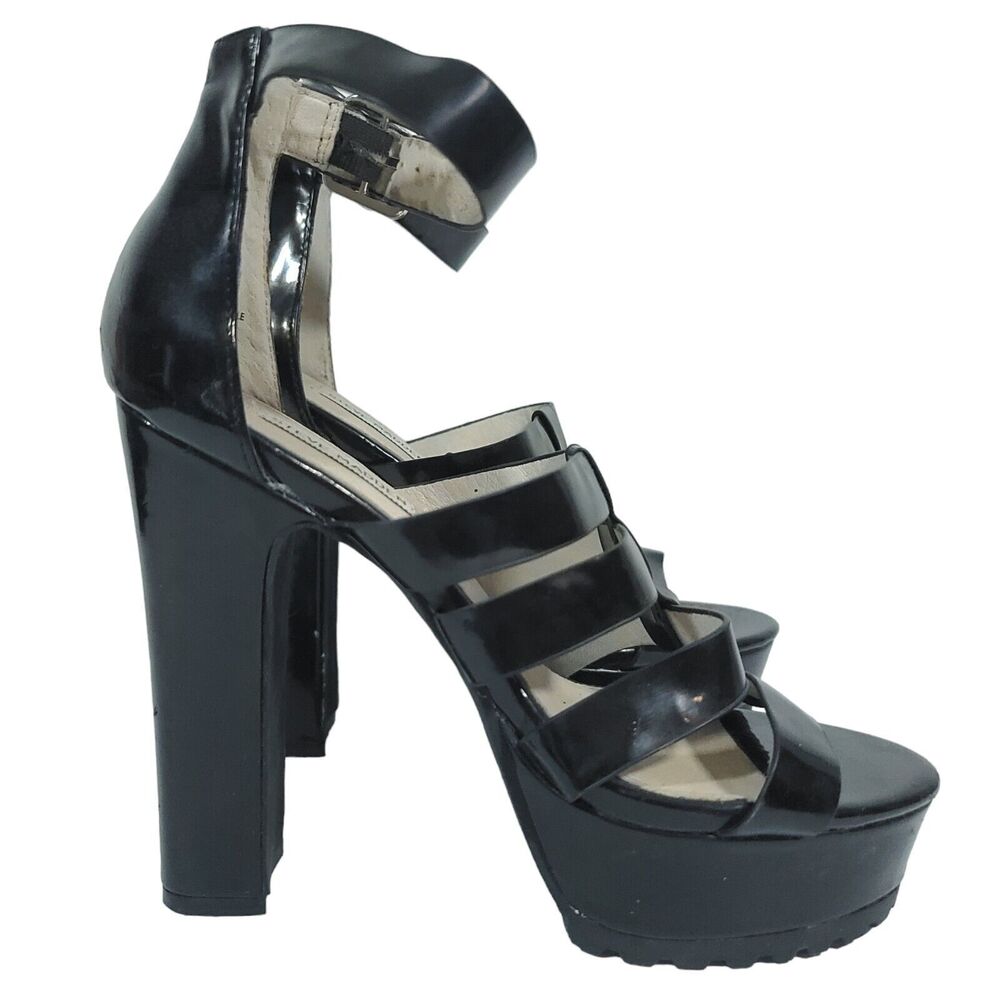 Steve Madden GROOVE Black Patent Heeled Sandals Shoes Women's Size 7.5 M READ